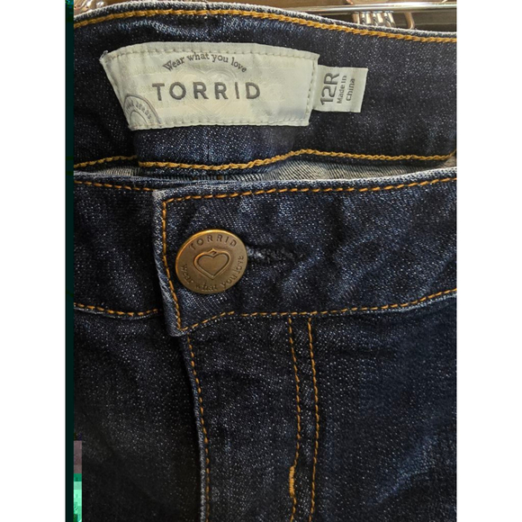 Torrid Dark Wash Jeans Size 12R - Picture 4 of 4